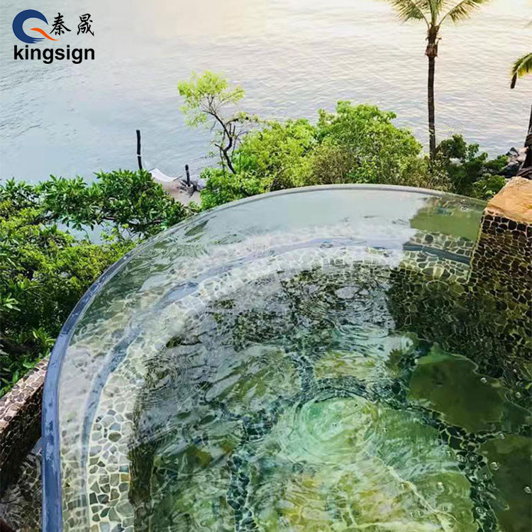 Kako okna bazena spremenijo zasnovo in varnost bazena?